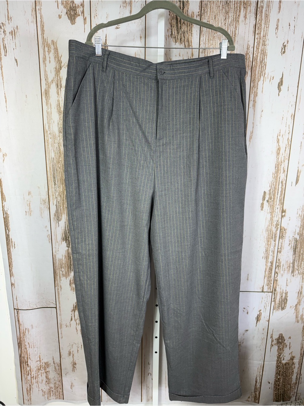 Venus, Grey and Gold Pinstripe Trousers. Size 22. In excellent condition!